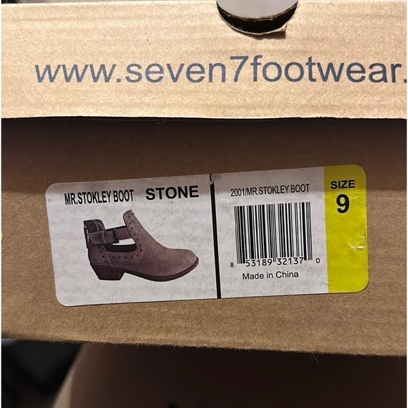 Seven7 Stokley Booties in Stone - Size: 9 - Picture 7 of 7